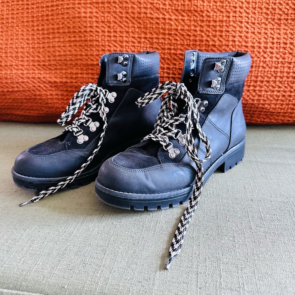 Chinese Laundry Black Lace-Up Boots
